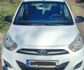 Белый Хендай и10, объемом двигателя 1.09 л и пробегом 100 тыс. км за 4400 $, фото 1 на Automoto.ua