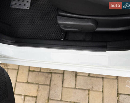 Білий Хендай і10, об'ємом двигуна 1.2 л та пробігом 49 тис. км за 7900 $, фото 60 на Automoto.ua