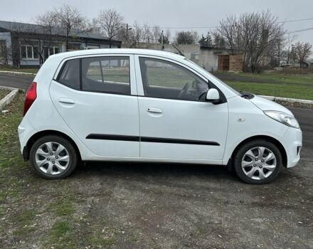 Белый Хендай и10, объемом двигателя 1.1 л и пробегом 15 тыс. км за 5999 $, фото 3 на Automoto.ua