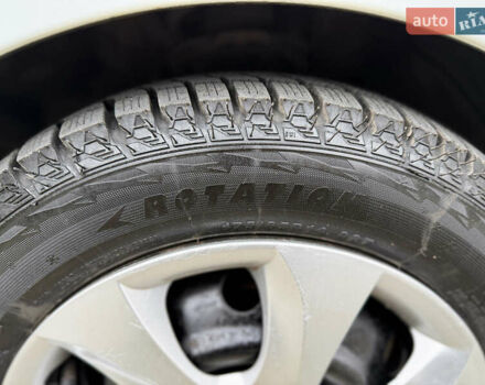 Білий Хендай і10, об'ємом двигуна 1.2 л та пробігом 49 тис. км за 7900 $, фото 12 на Automoto.ua