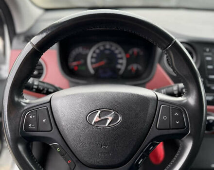 Белый Хендай и10, объемом двигателя 1.25 л и пробегом 77 тыс. км за 9799 $, фото 13 на Automoto.ua