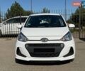 Белый Хендай и10, объемом двигателя 1.25 л и пробегом 77 тыс. км за 10800 $, фото 1 на Automoto.ua