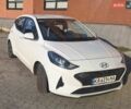 Белый Хендай и10, объемом двигателя 1.2 л и пробегом 5 тыс. км за 15000 $, фото 1 на Automoto.ua