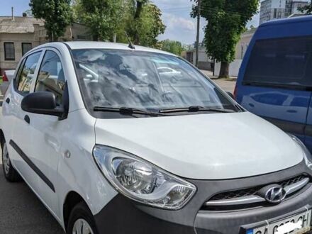 Хендай и10 2010 в Черкассах на Automoto.ua Белый Хендай и10, объемом двигателя 1 л и пробегом 218 тыс. км за 4199 $, фото 1 на Automoto.ua