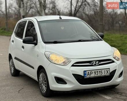 Белый Хендай и10, объемом двигателя 1.09 л и пробегом 160 тыс. км за 4500 $, фото 1 на Automoto.ua