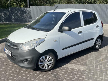 Хендай и10 2012 в Днепре (Днепропетровске) на Automoto.ua Белый Хендай и10, объемом двигателя 1.09 л и пробегом 146 тыс. км за 4800 $, фото 1 на Automoto.ua