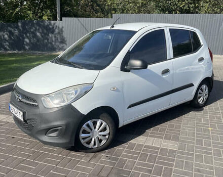 Белый Хендай и10, объемом двигателя 1.09 л и пробегом 146 тыс. км за 4800 $, фото 1 на Automoto.ua