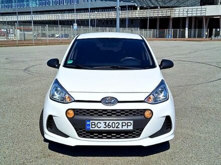 Хендай и10 2017 в Львове на Automoto.ua Белый Хендай и10, объемом двигателя 1 л и пробегом 106 тыс. км за 8000 $, фото 1 на Automoto.ua