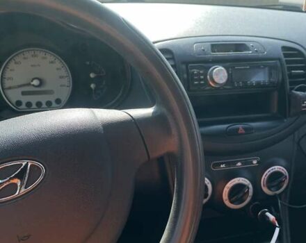 Бежевий Хендай і10, об'ємом двигуна 1.1 л та пробігом 160 тис. км за 3700 $, фото 6 на Automoto.ua