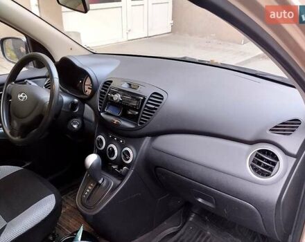 Бежевий Хендай і10, об'ємом двигуна 1.1 л та пробігом 86 тис. км за 6500 $, фото 3 на Automoto.ua