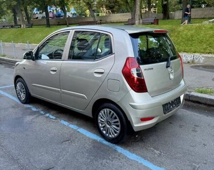 Бежевий Хендай і10, об'ємом двигуна 1.2 л та пробігом 92 тис. км за 6900 $, фото 4 на Automoto.ua