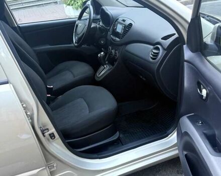 Бежевий Хендай і10, об'ємом двигуна 1.2 л та пробігом 92 тис. км за 6900 $, фото 14 на Automoto.ua