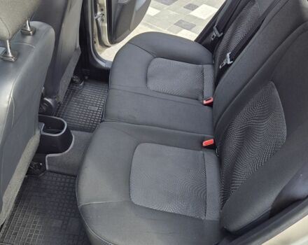 Бежевый Хендай и10, объемом двигателя 1.2 л и пробегом 130 тыс. км за 6500 $, фото 13 на Automoto.ua