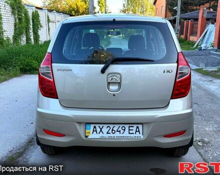 Бежевый Хендай и10, объемом двигателя 11 л и пробегом 119 тыс. км за 7500 $, фото 4 на Automoto.ua
