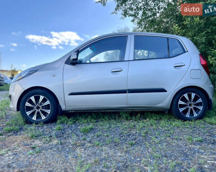 Бежевый Хендай и10, объемом двигателя 1.1 л и пробегом 82 тыс. км за 4500 $, фото 3 на Automoto.ua