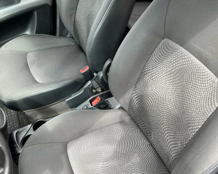 Бежевый Хендай и10, объемом двигателя 1.1 л и пробегом 82 тыс. км за 4500 $, фото 18 на Automoto.ua