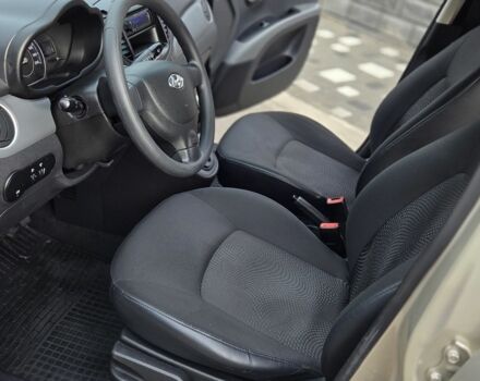 Бежевый Хендай и10, объемом двигателя 1.2 л и пробегом 130 тыс. км за 6500 $, фото 11 на Automoto.ua