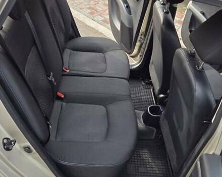 Бежевый Хендай и10, объемом двигателя 1.09 л и пробегом 131 тыс. км за 6666 $, фото 26 на Automoto.ua