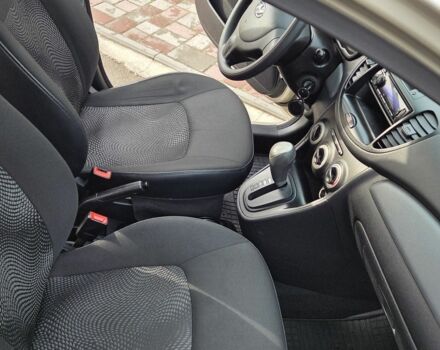 Бежевый Хендай и10, объемом двигателя 1.2 л и пробегом 130 тыс. км за 6500 $, фото 19 на Automoto.ua