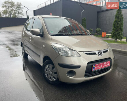 Бежевый Хендай и10, объемом двигателя 1.1 л и пробегом 105 тыс. км за 5200 $, фото 1 на Automoto.ua