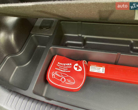 Черный Хендай и10, объемом двигателя 1.09 л и пробегом 67 тыс. км за 6800 $, фото 23 на Automoto.ua