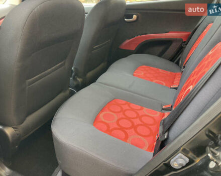 Черный Хендай и10, объемом двигателя 1.09 л и пробегом 67 тыс. км за 6800 $, фото 16 на Automoto.ua