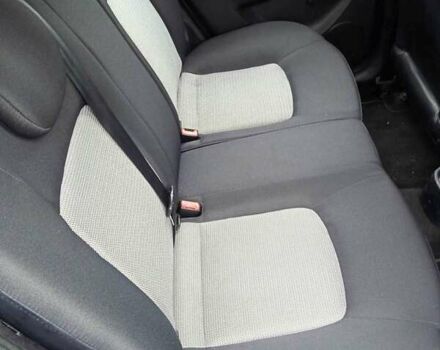 Чорний Хендай і10, об'ємом двигуна 1.09 л та пробігом 144 тис. км за 4600 $, фото 2 на Automoto.ua