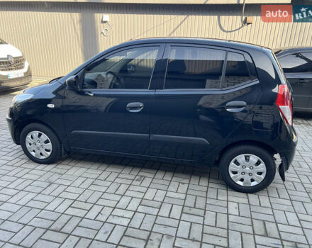 Черный Хендай и10, объемом двигателя 1.09 л и пробегом 78 тыс. км за 4800 $, фото 2 на Automoto.ua