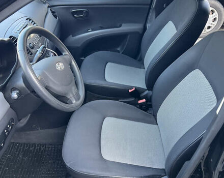 Черный Хендай и10, объемом двигателя 1.09 л и пробегом 78 тыс. км за 4800 $, фото 6 на Automoto.ua