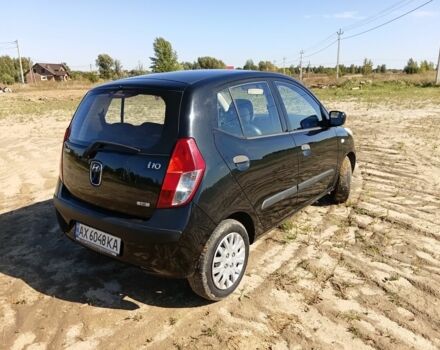 Черный Хендай и10, объемом двигателя 1.2 л и пробегом 260 тыс. км за 4000 $, фото 2 на Automoto.ua