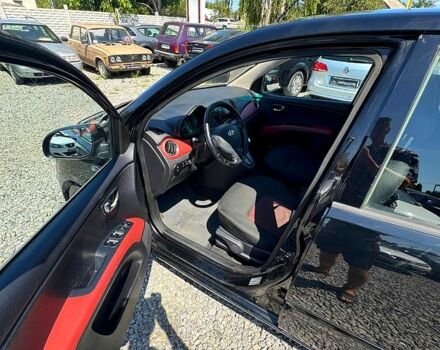 Хендай и10 2011 в Харькове на Automoto.ua Черный Хендай и10, объемом двигателя 1.2 л и пробегом 160 тыс. км за 5300 $, фото 8 на Automoto.ua