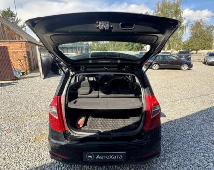 Черный Хендай и10, объемом двигателя 1.2 л и пробегом 160 тыс. км за 5300 $, фото 7 на Automoto.ua