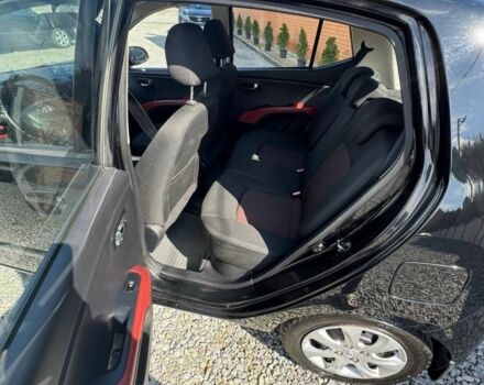 Черный Хендай и10, объемом двигателя 1.2 л и пробегом 160 тыс. км за 5300 $, фото 9 на Automoto.ua