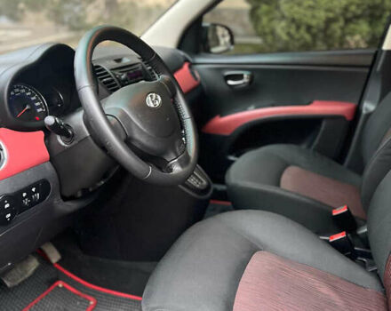 Черный Хендай и10, объемом двигателя 1.25 л и пробегом 110 тыс. км за 7500 $, фото 16 на Automoto.ua