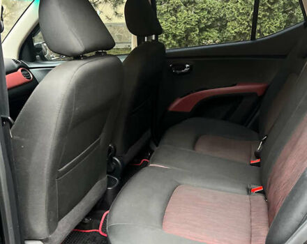 Черный Хендай и10, объемом двигателя 1.25 л и пробегом 110 тыс. км за 7500 $, фото 21 на Automoto.ua