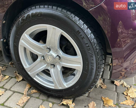 Фіолетовий Хендай і10, об'ємом двигуна 1.2 л та пробігом 83 тис. км за 7800 $, фото 23 на Automoto.ua