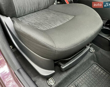 Фіолетовий Хендай і10, об'ємом двигуна 1.2 л та пробігом 83 тис. км за 7800 $, фото 42 на Automoto.ua