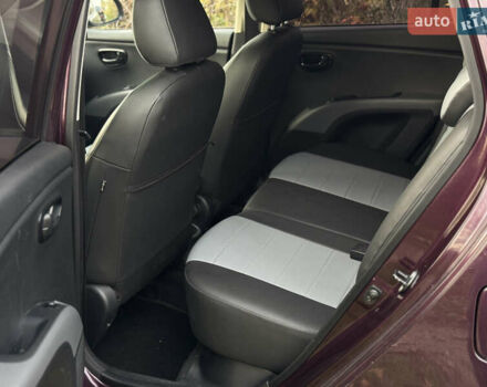 Фиолетовый Хендай и10, объемом двигателя 1.1 л и пробегом 112 тыс. км за 6500 $, фото 6 на Automoto.ua