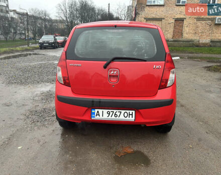 Красный Хендай и10, объемом двигателя 1.09 л и пробегом 200 тыс. км за 4200 $, фото 3 на Automoto.ua