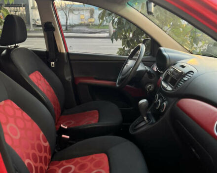 Красный Хендай и10, объемом двигателя 1.09 л и пробегом 138 тыс. км за 5799 $, фото 11 на Automoto.ua