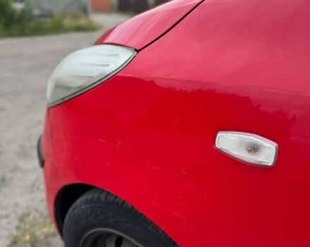 Красный Хендай и10, объемом двигателя 1.09 л и пробегом 144 тыс. км за 5500 $, фото 4 на Automoto.ua