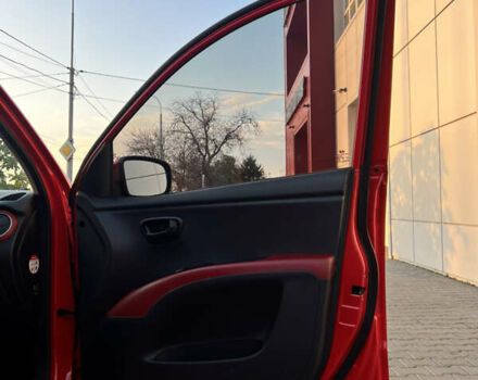 Красный Хендай и10, объемом двигателя 1.09 л и пробегом 138 тыс. км за 5799 $, фото 8 на Automoto.ua