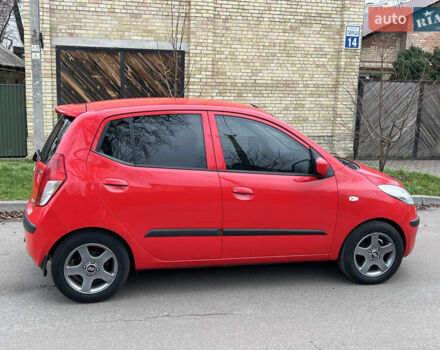 Красный Хендай и10, объемом двигателя 1.25 л и пробегом 174 тыс. км за 5000 $, фото 2 на Automoto.ua