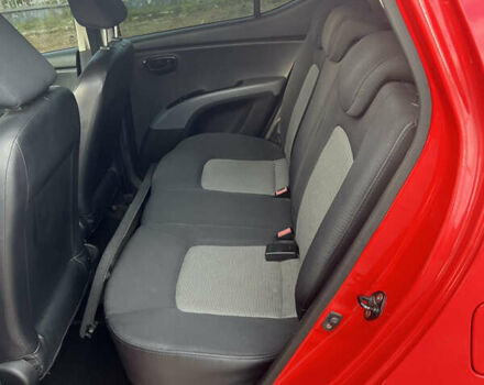 Красный Хендай и10, объемом двигателя 1.2 л и пробегом 154 тыс. км за 4500 $, фото 10 на Automoto.ua