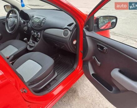 Красный Хендай и10, объемом двигателя 1.09 л и пробегом 201 тыс. км за 3600 $, фото 13 на Automoto.ua