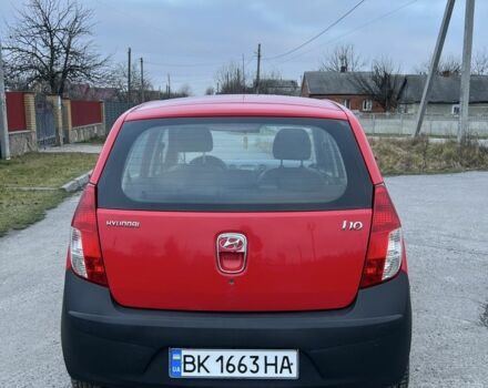 Красный Хендай и10, объемом двигателя 1.1 л и пробегом 269 тыс. км за 4250 $, фото 2 на Automoto.ua