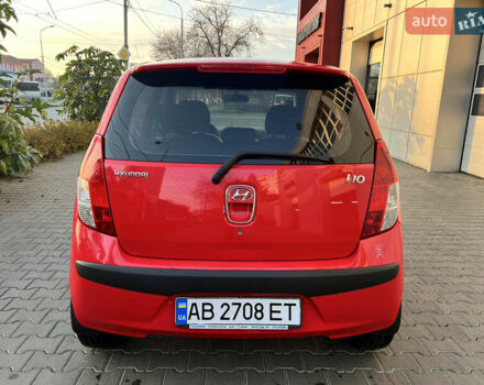 Красный Хендай и10, объемом двигателя 1.09 л и пробегом 138 тыс. км за 5799 $, фото 2 на Automoto.ua
