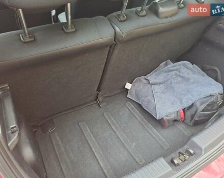 Красный Хендай и10, объемом двигателя 1.09 л и пробегом 201 тыс. км за 3600 $, фото 11 на Automoto.ua