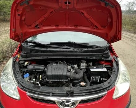 Красный Хендай и10, объемом двигателя 1.1 л и пробегом 159 тыс. км за 4700 $, фото 5 на Automoto.ua