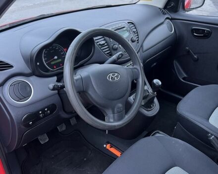 Красный Хендай и10, объемом двигателя 1.1 л и пробегом 269 тыс. км за 4250 $, фото 5 на Automoto.ua